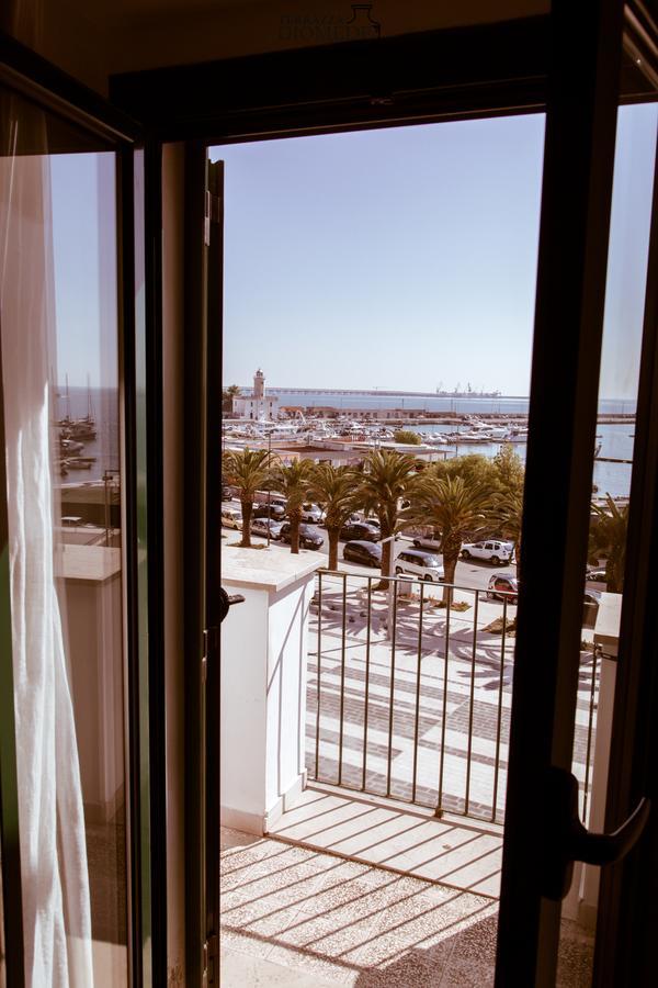 Terrazza Diomede- Manfredi Homes & Villas Manfredoine Extérieur photo